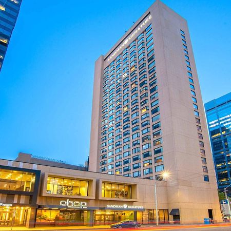 Sandman Signature Edmonton Downtown Hotel Exterior photo