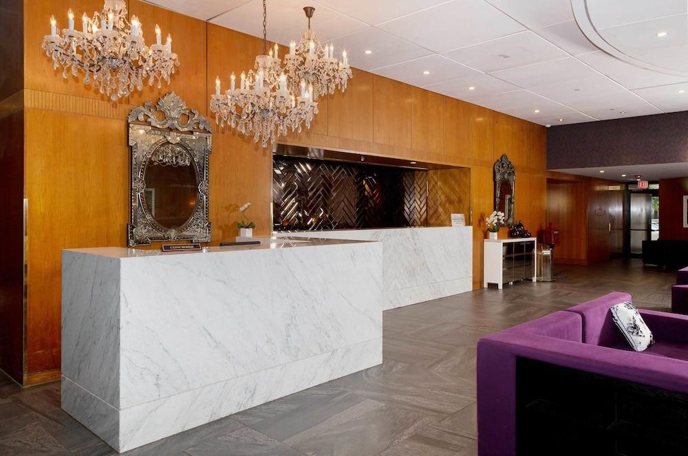 Sandman Signature Edmonton Downtown Hotel Exterior photo