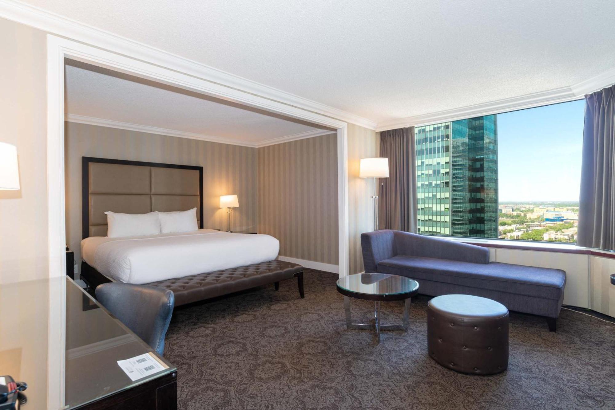 Sandman Signature Edmonton Downtown Hotel Exterior photo